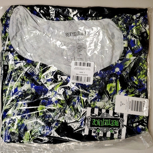 ❤️NWT VINTAGE TORRID TOP - BEETLEJUICE MANSION SUPER SOFT SHIRT TEE HALLOWEEN - Picture 6 of 11